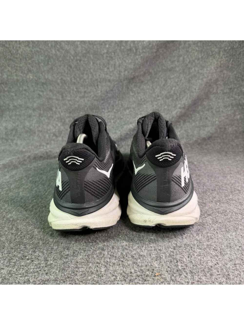 Hoka One One Clifton 9 Black White Shoes Mens Size 12 Running Sneakers 1127895